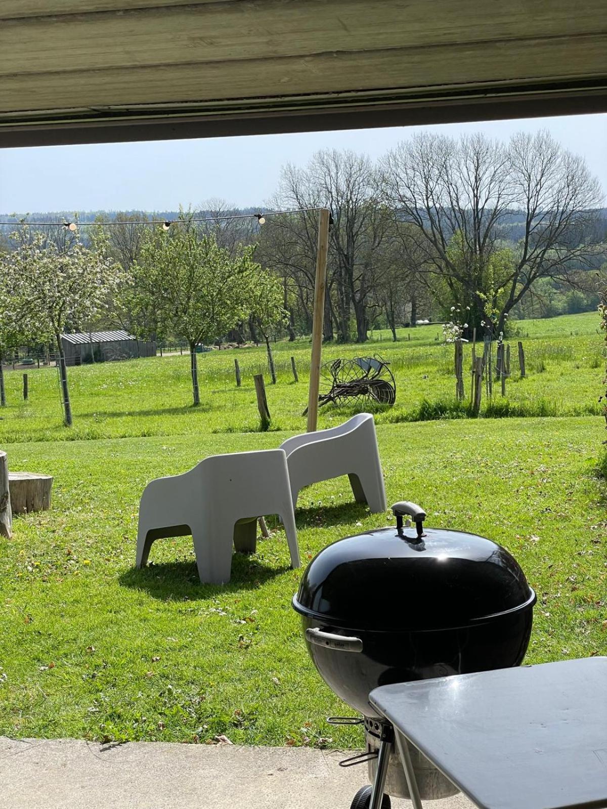 La Croisee Des Champs, Gite Entre Durbuy Et La Roche En Ardenne Érezée Exterior foto